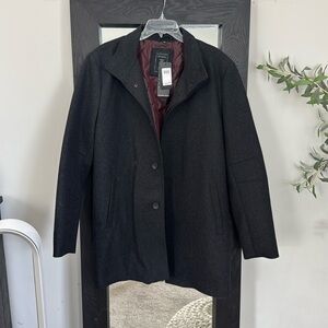 Men’s sleek coat
